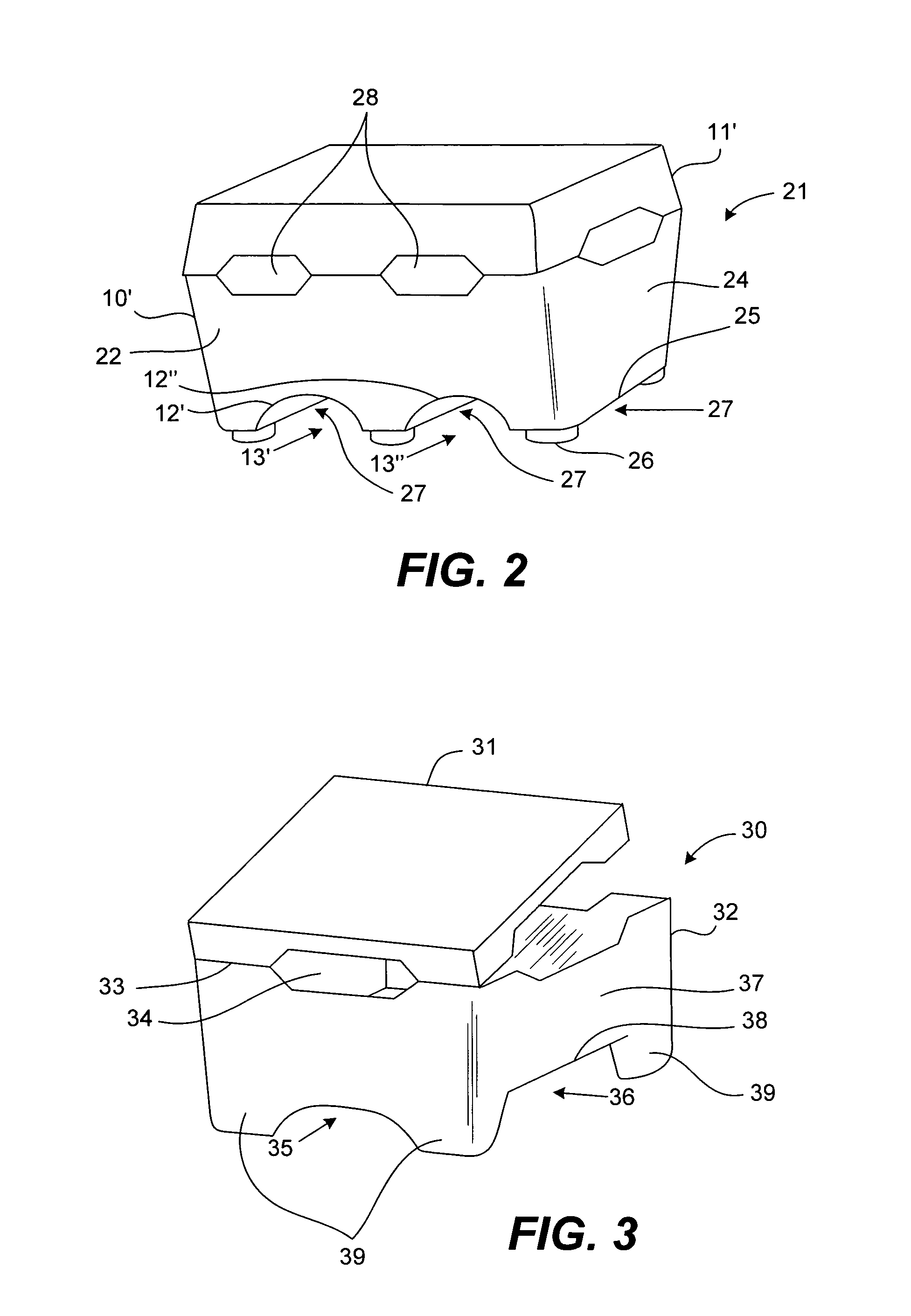 Produce packaging system having produce containers with arched bottom and raised feet to enable under container ventilation