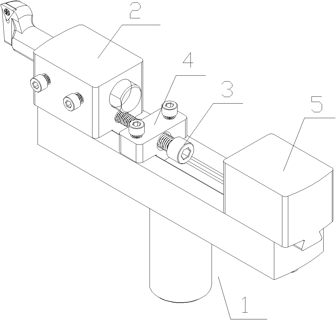 Large-pore diameter precision boring tool for machining center