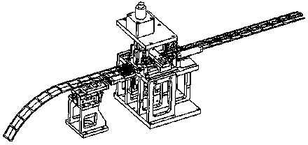 Automatic steel casing cutting device with positioning function