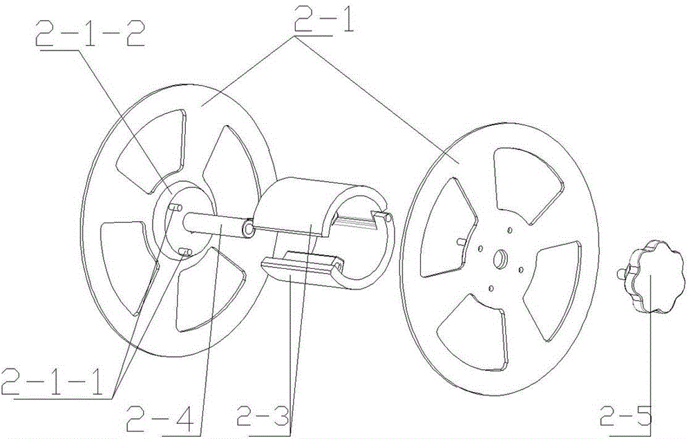 Method for forming single heat sealing joint on binding plastic film in plastic sealing pre-binding procedure