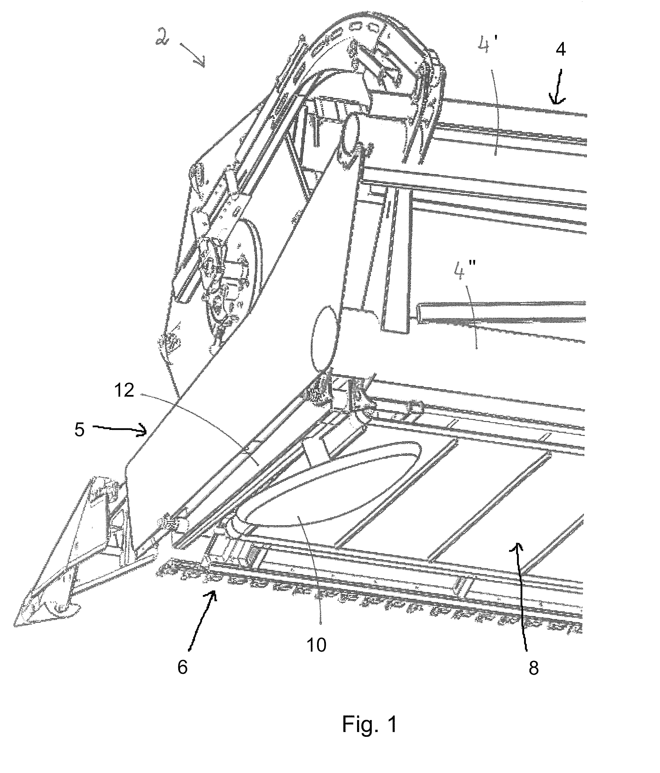 Combine header with support wheels