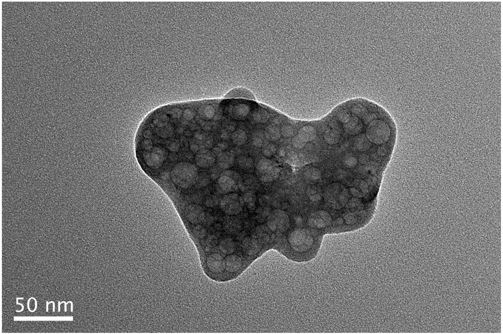 Method for preparing mesoporous hydroxyapatite through combining microwave and gaseous diffusion