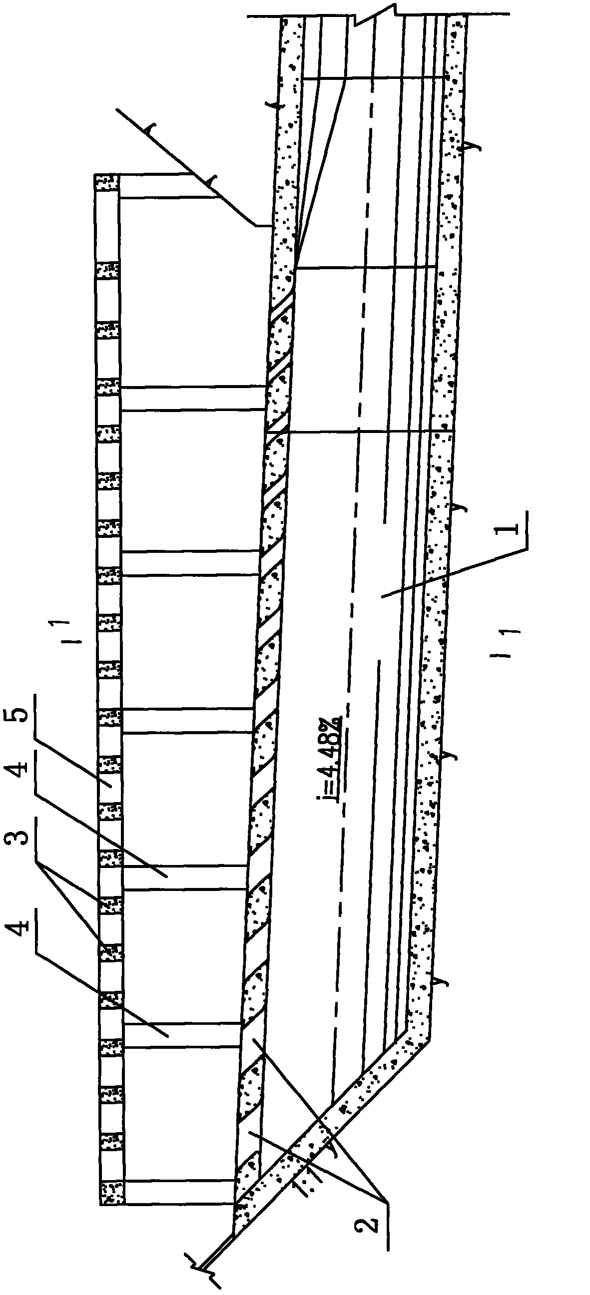 Sink-type top inflow sand flushing gallery structure