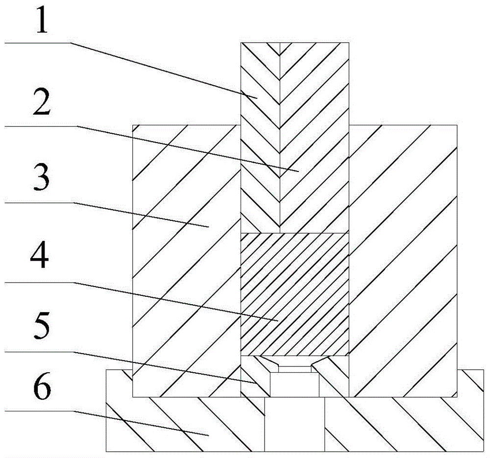 Metal alternate extrusion forming device and method