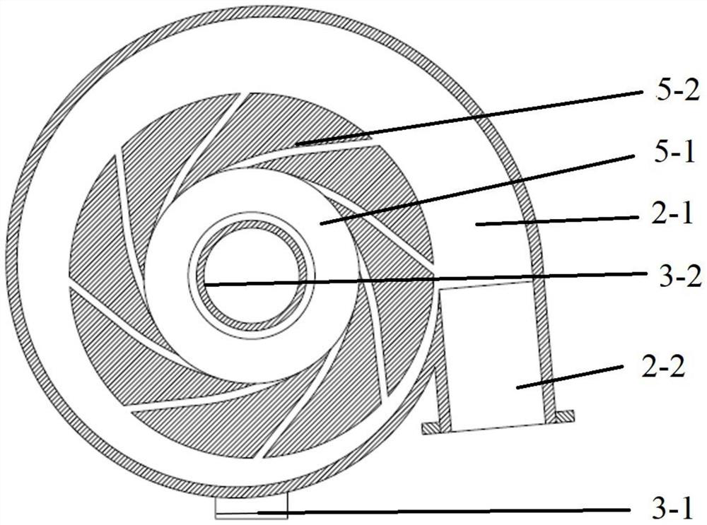 Oil-gas separator with spiral line type inlet runner