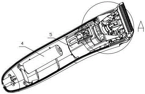 Blade temperature reducible shaver