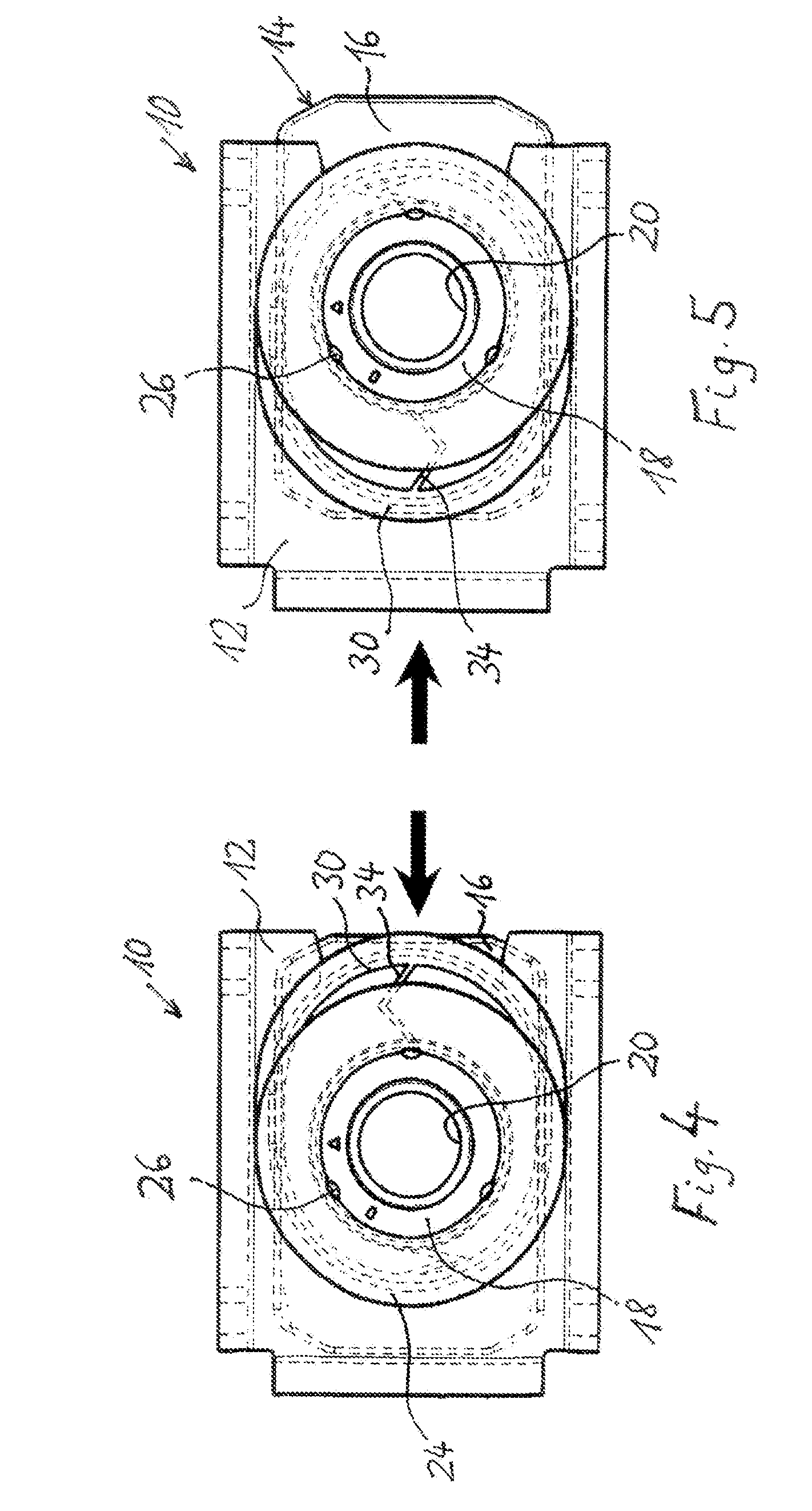 Self-centring cage nut