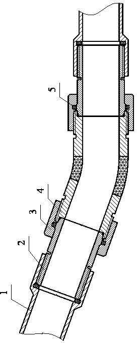 A device for coupling a hard steel pipe and a viscoelastic pipeline to transmit liquid