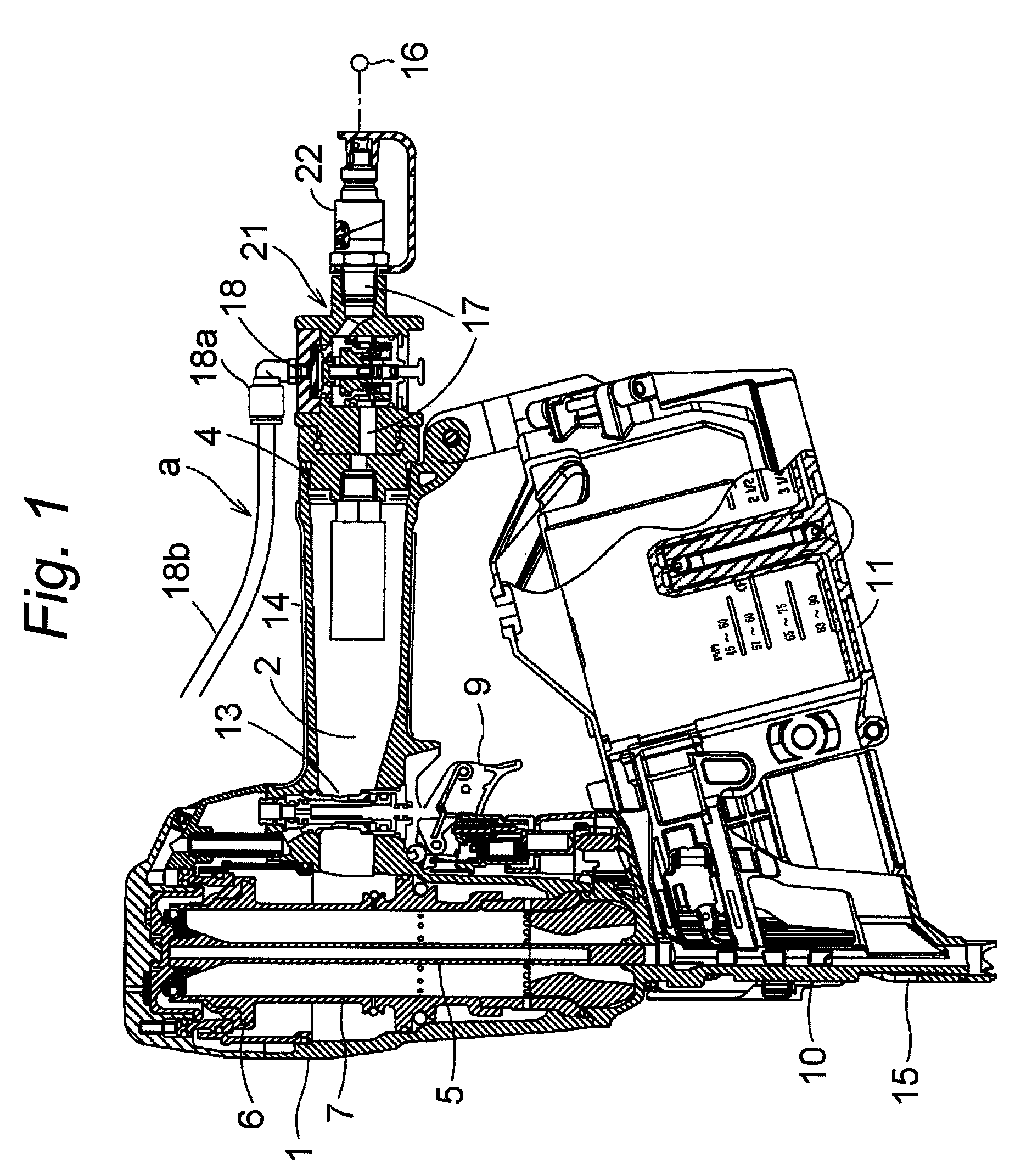 Pneumatic tool with air duster