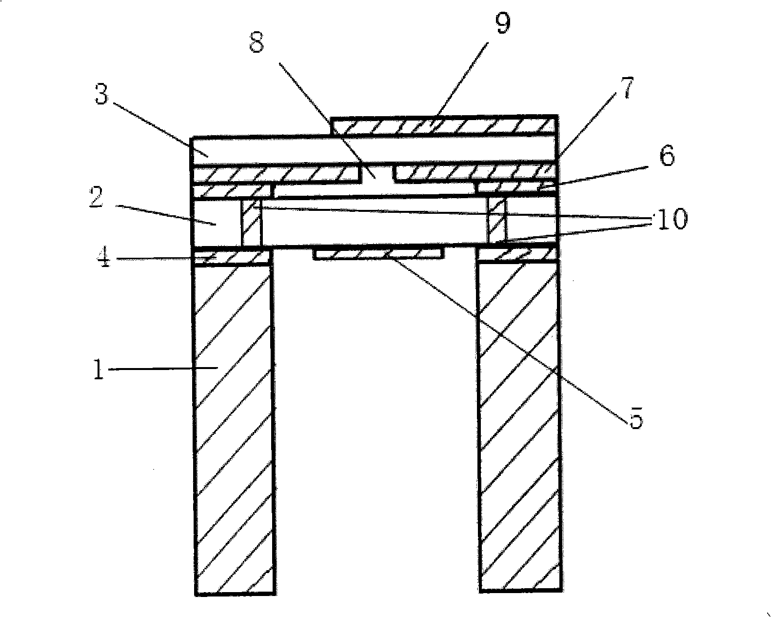 Waveguide-microstrip linear transformation and power divider based on slot coupling