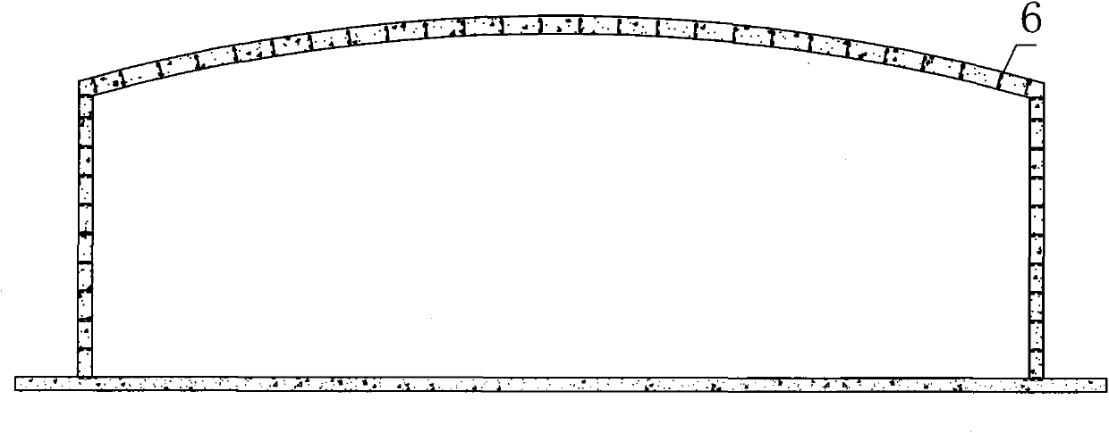 Housing of large-scale liquefied natural gas storage tank and construction method thereof