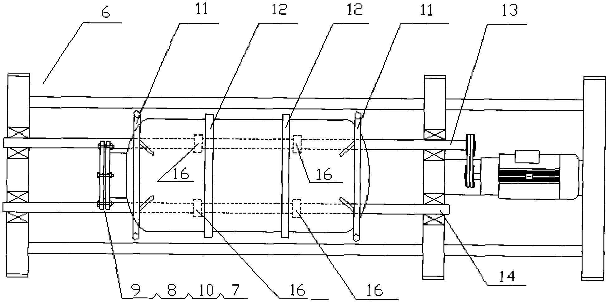 Rotary reaction device for hydro-thermal synthesis