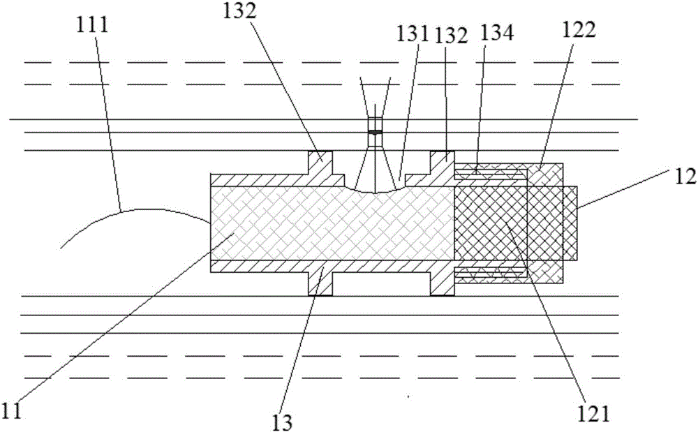 Ultrasonic detection device and method for multi-layered composite interface of metal pipe fitting