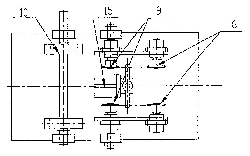 Incontinence trousers reciprocating welding system and welding method thereof