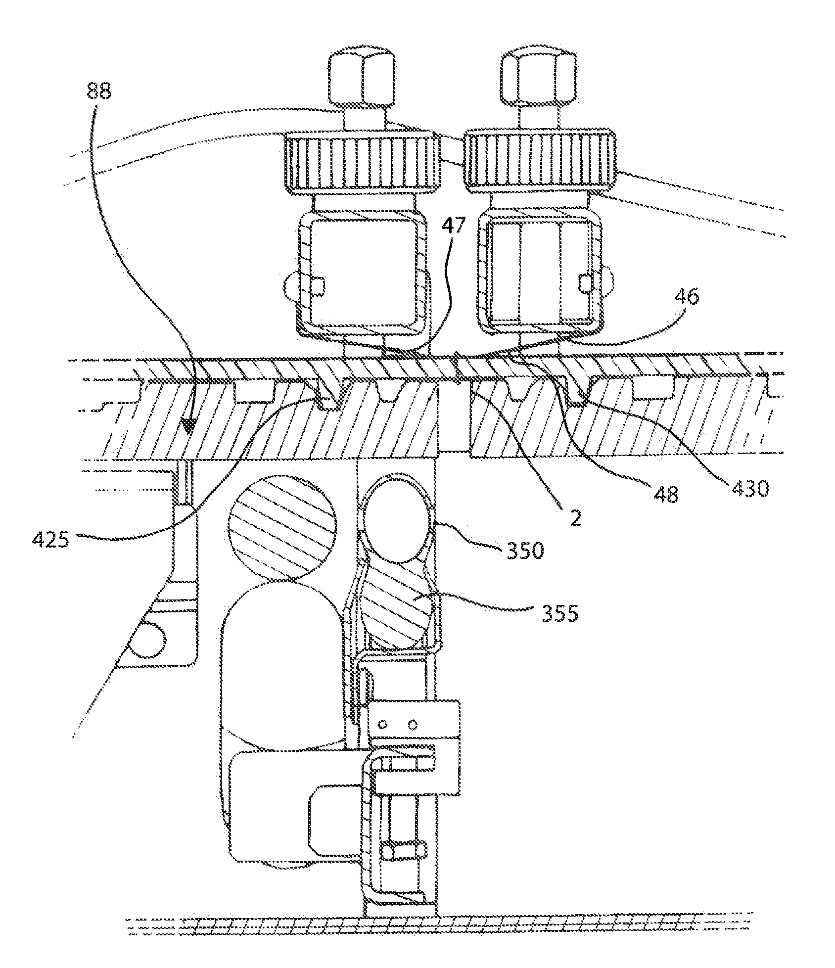 Welding apparatus for conveyor belts and method