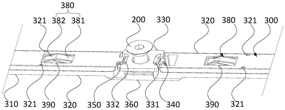 Auxiliary connecting mechanism, assembling fixation device and assembling fixation method