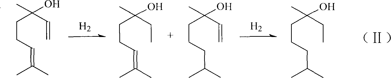 Fixed bed catalyst for preparing linalool by selective hydrogenation of dehydrolinalool