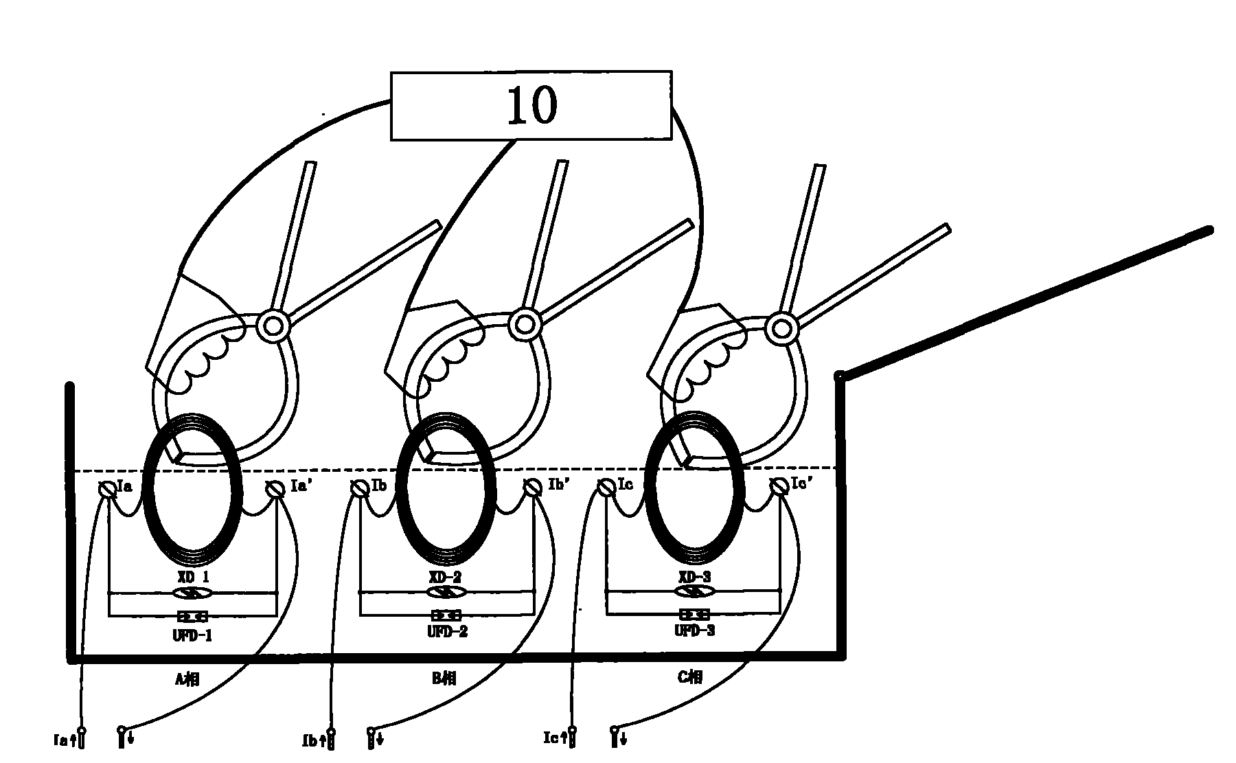 Acquiring and amplifying device of passive AC micro-current