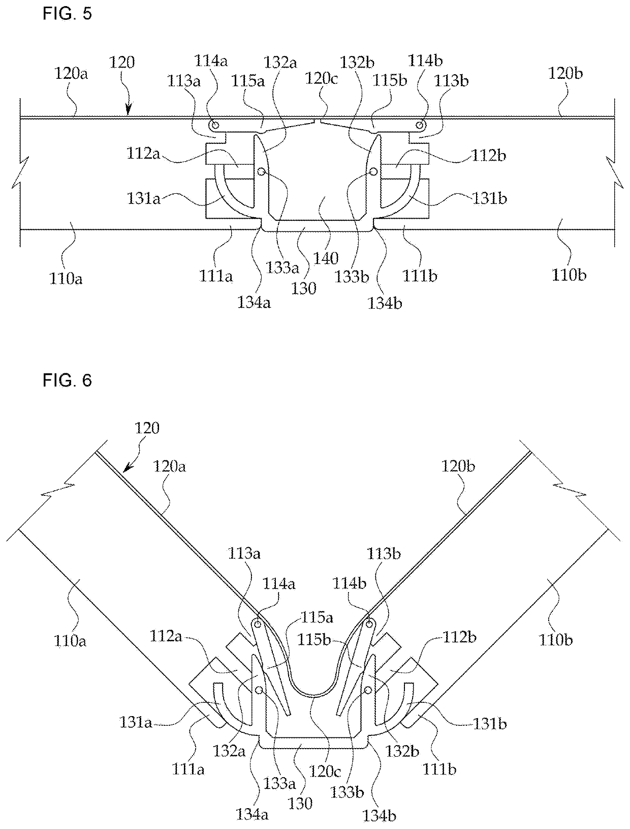 Hinge structure for foldable device having flexible display panel