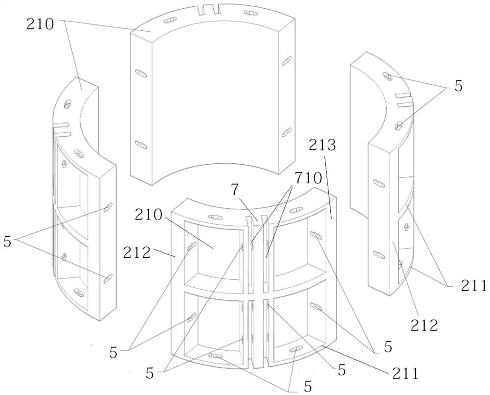 Circular concrete formwork capable of being assembled and reinforcement method