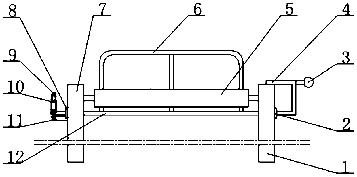 Method and device capable of allowing workpieces to pass through unidirectionally and automatically protecting workpieces against backflow