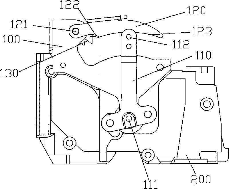 Auxiliary switching-in device of low-voltage circuit breaker