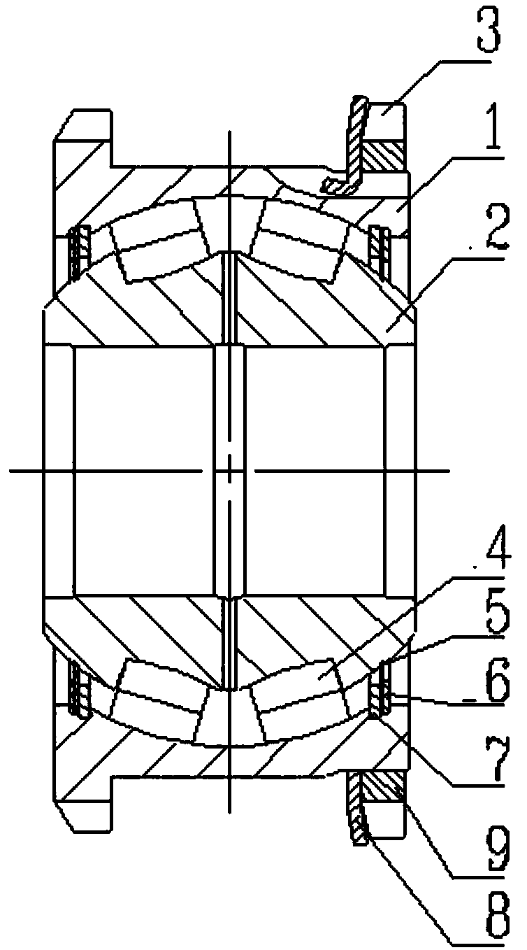 Oscillation bearing provided with flange and locking device