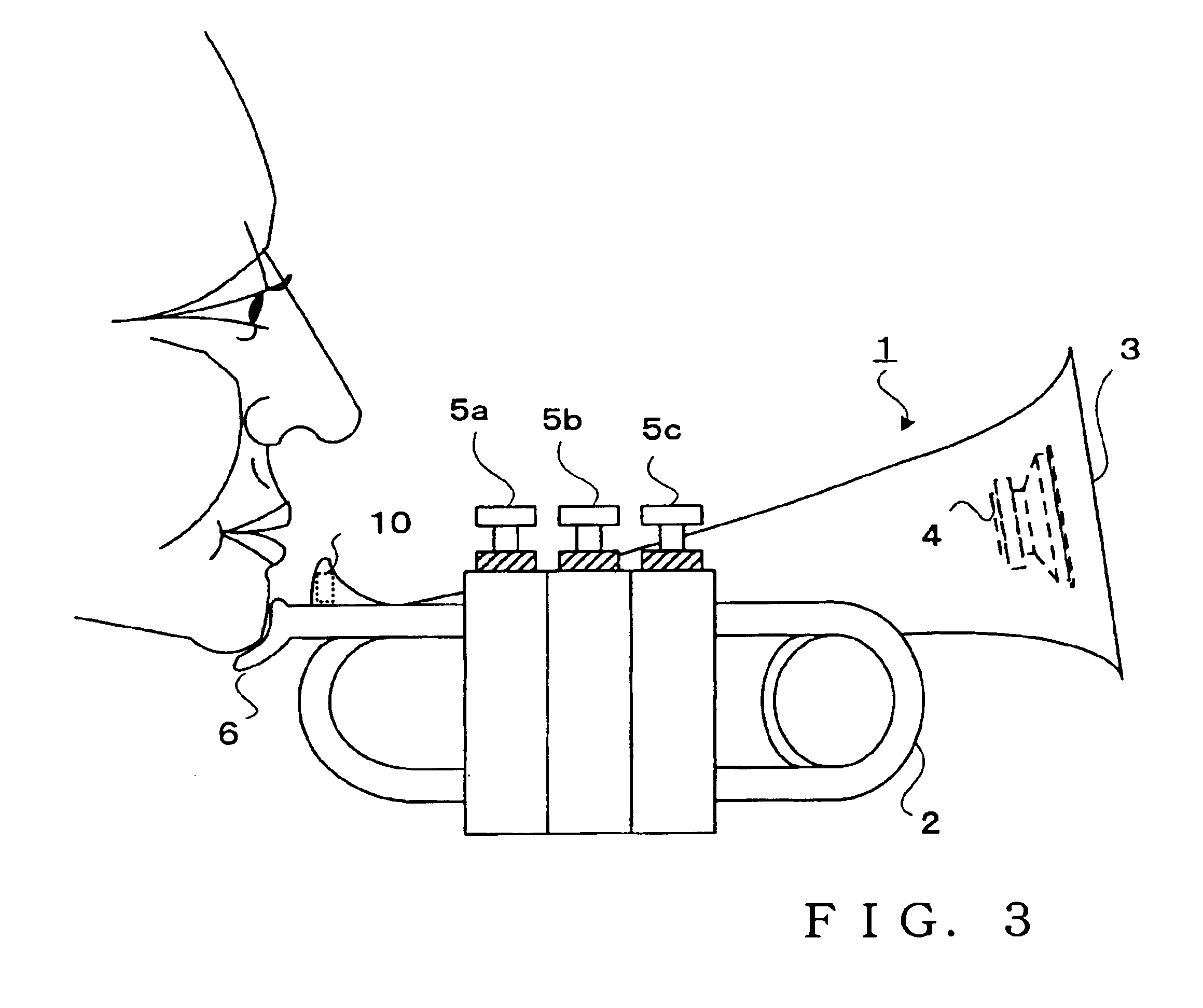 Musical tone generating apparatus and method for generating musical tone on the basis of detection of pitch of input vibration signal