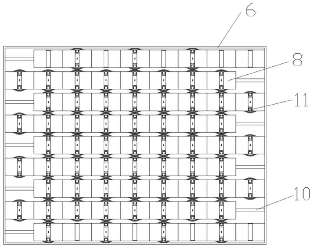 A cylindrical bearing yarn carrier and a three-dimensional knitting machine using the yarn carrier