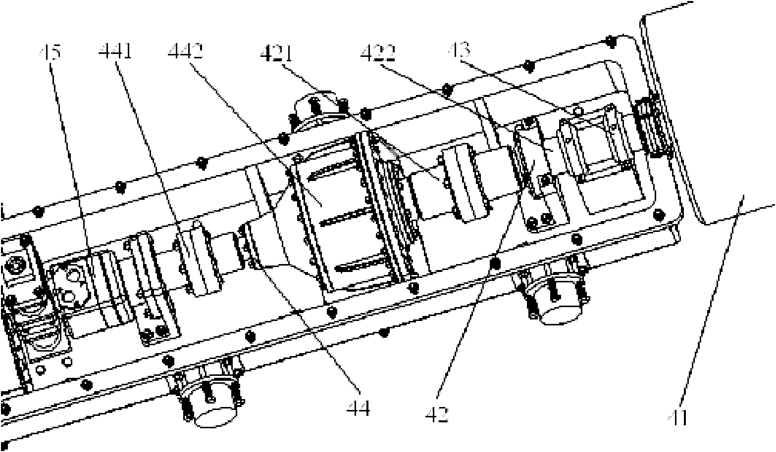 Cutting machine in underwater pipeline