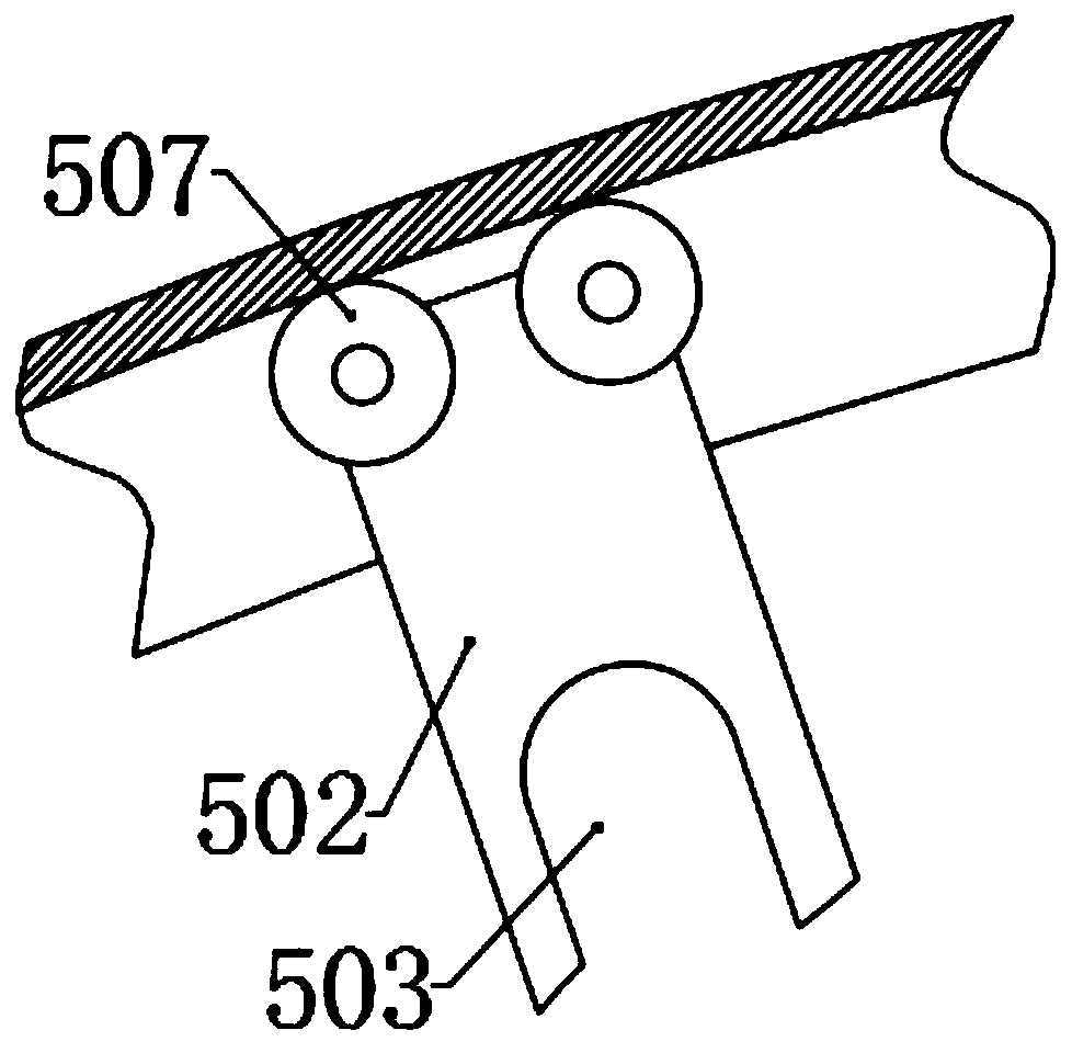 Pesticide spraying apparatus with adjustable spraying range