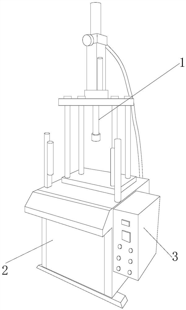 Automatic riveting machine for continuous stamping