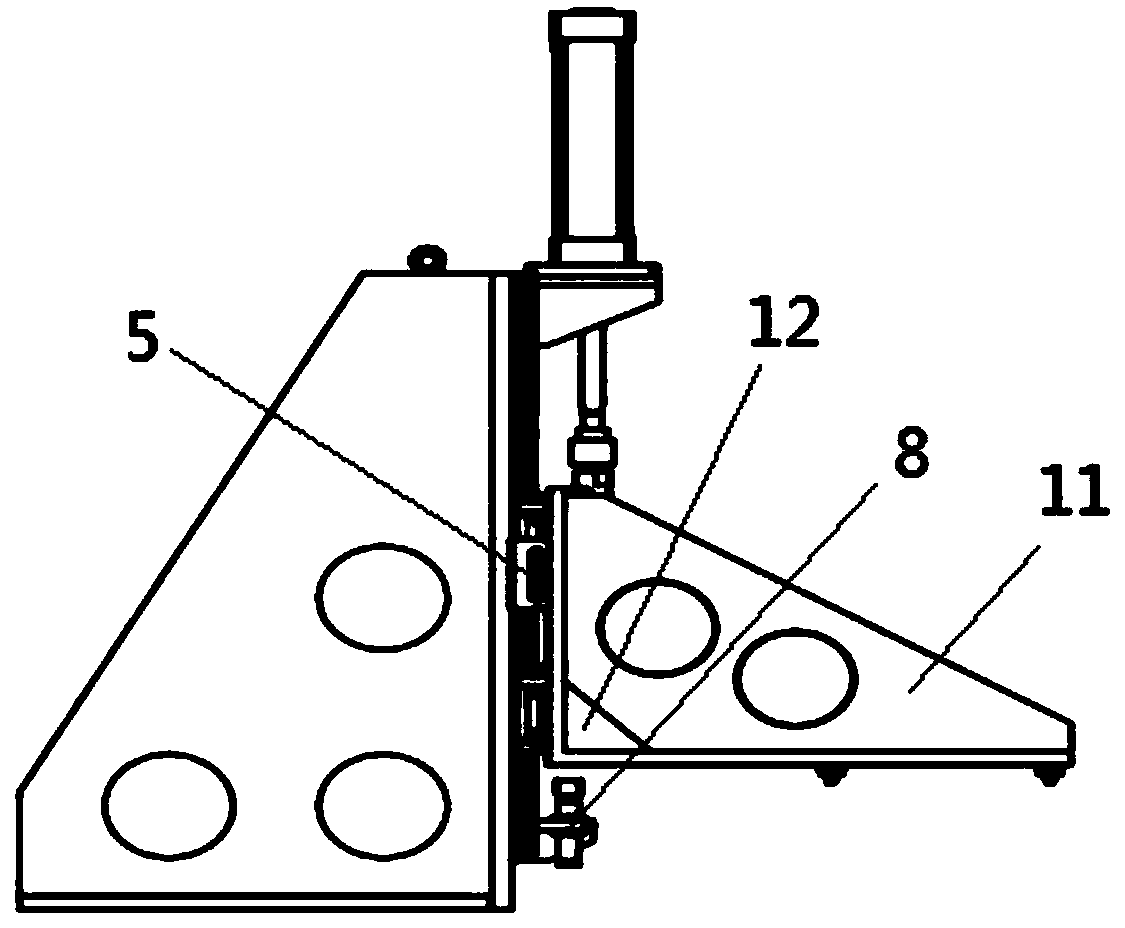 Engine cylinder body compressing device