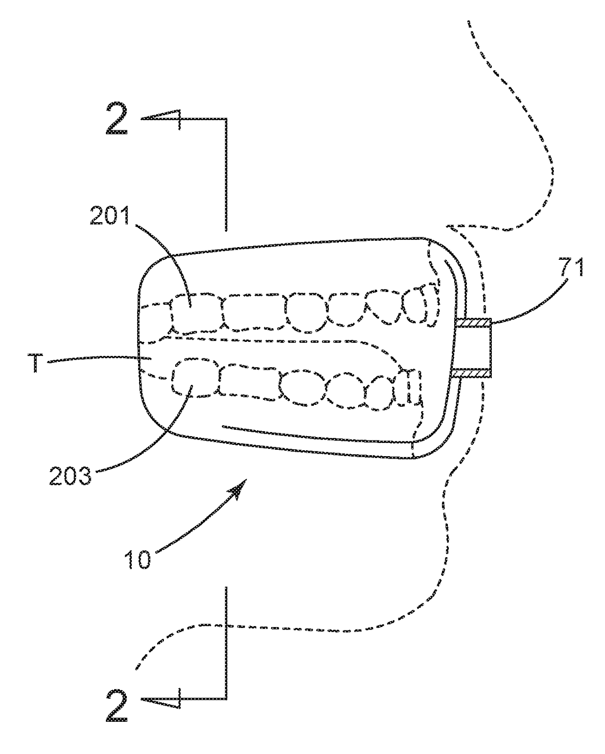 Mouth piece for cooling of oral tissue of a patient during chemotherapy treatment