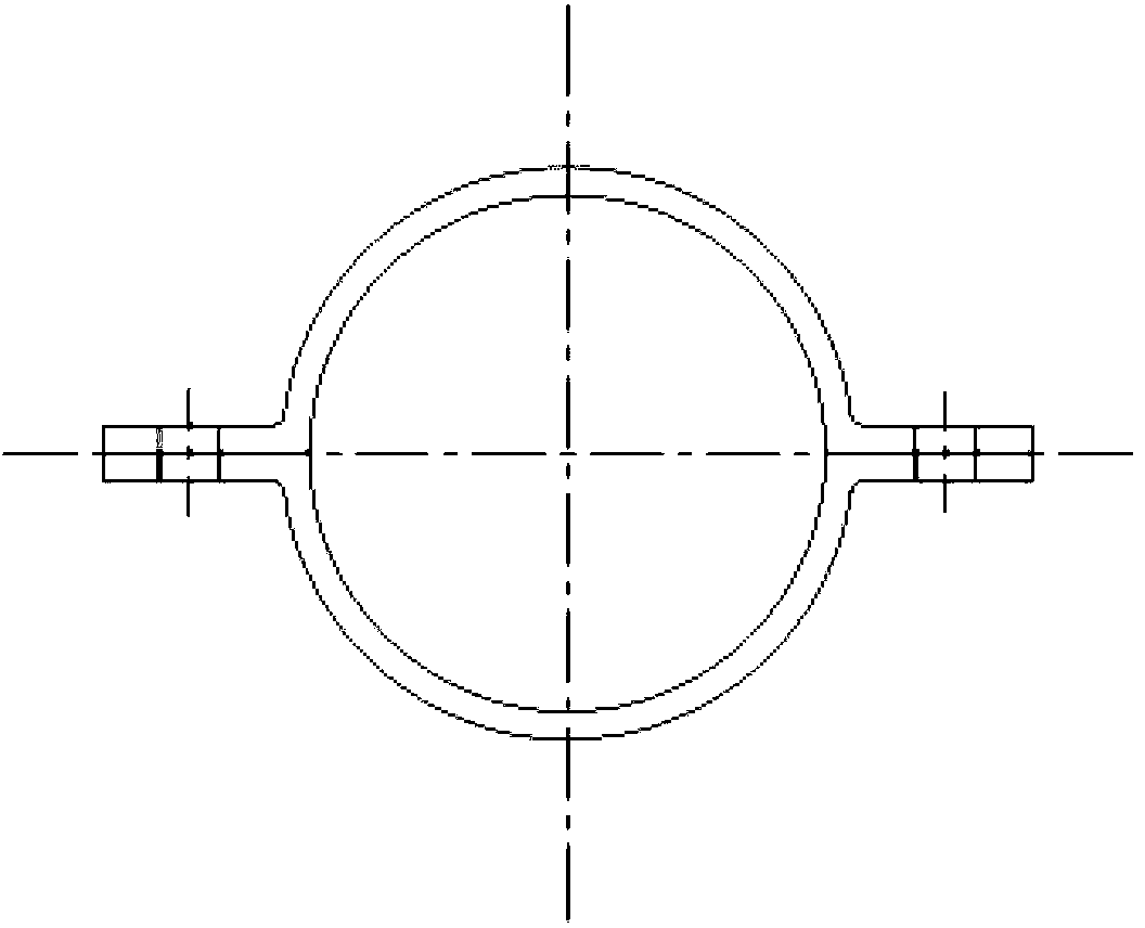 Embracing hoop applied to auxiliary pole mounting of transformer and transformer rack assembling method