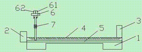 Continuous flame quenching heat treatment method and device for roll necks