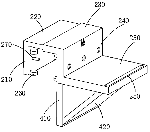 Side protection device of external wallboard construction of prefabricated building