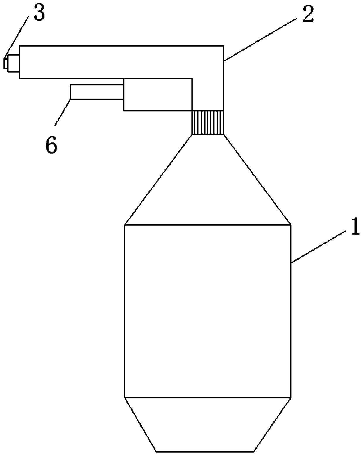 Manual spraying bottle good in air tightness and convenient to press