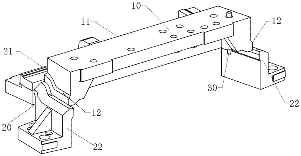 Waste automatic discharge device and discharge method