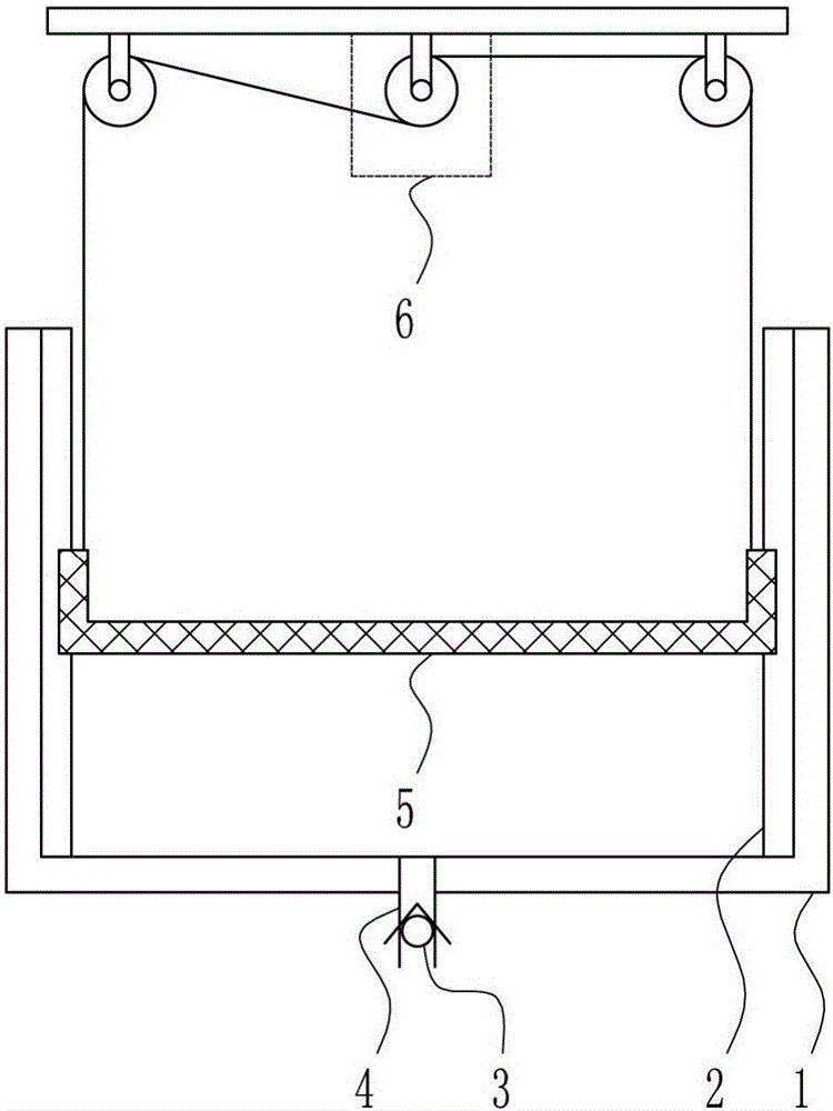 Filtering and recycling device for leather dyeing