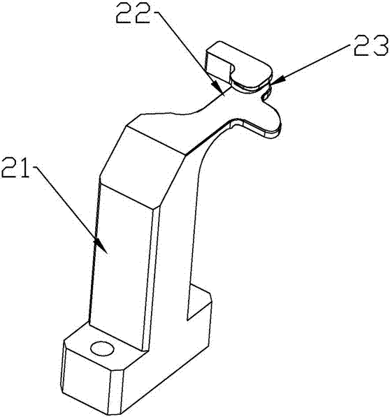 An auxiliary wire arrangement, wire pulling mechanism and automatic winding machine