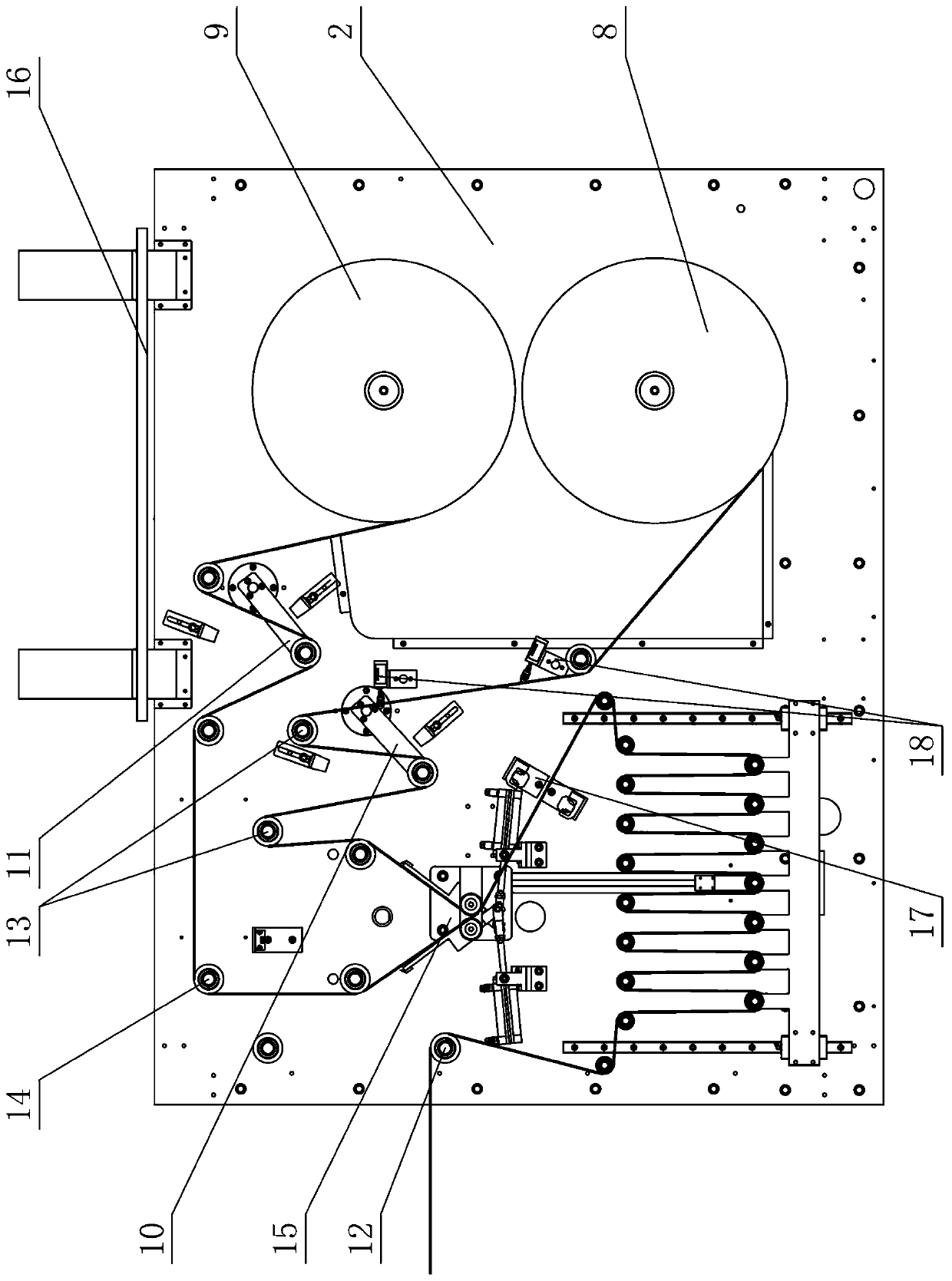 Uncoiling and arranging device for sheet tobacco pleat cutter