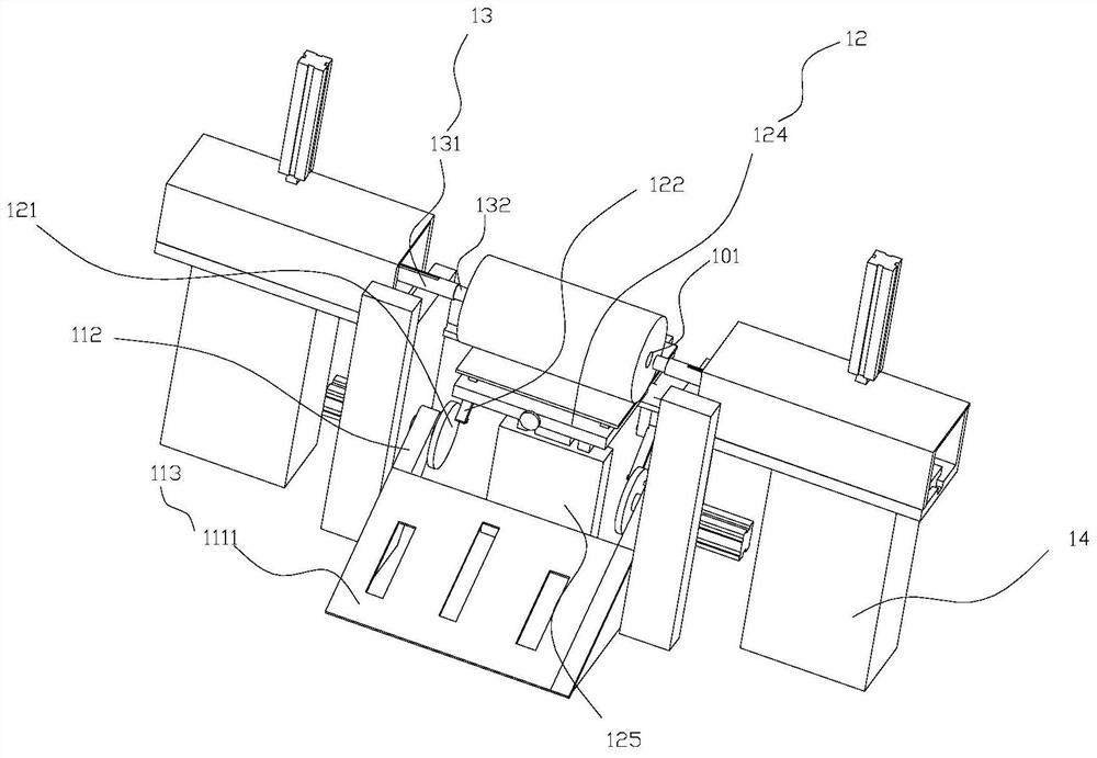 Functional composite non-woven fabric preparation method and feeding method and device