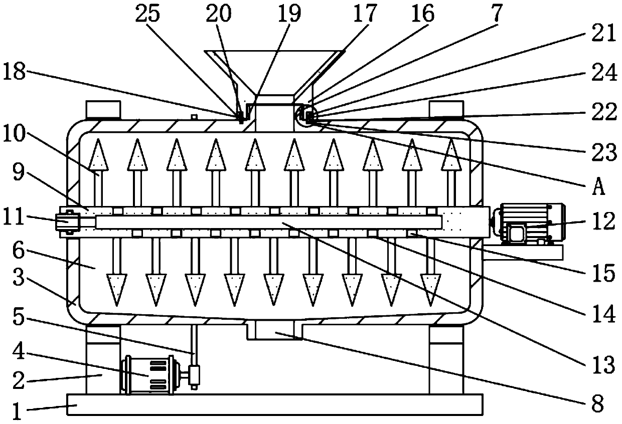 Subcritical water reaction device for automatically preparing organic fertilizer