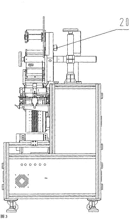 Labeling machine through vacuum drum