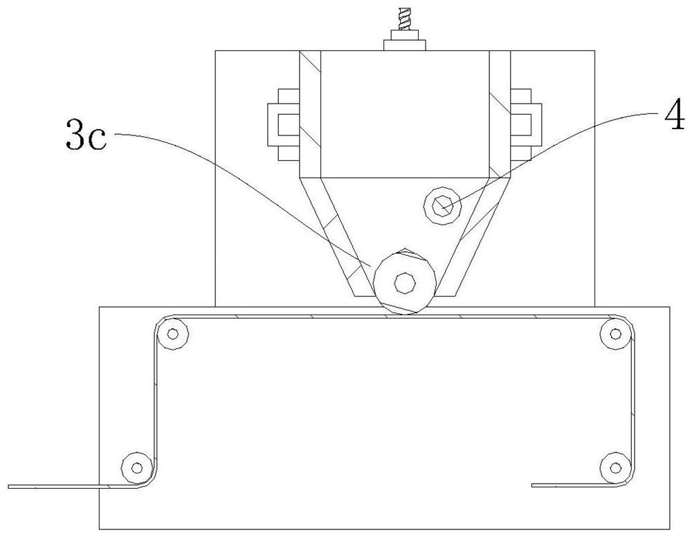 A sticker surface glue coating device for label production