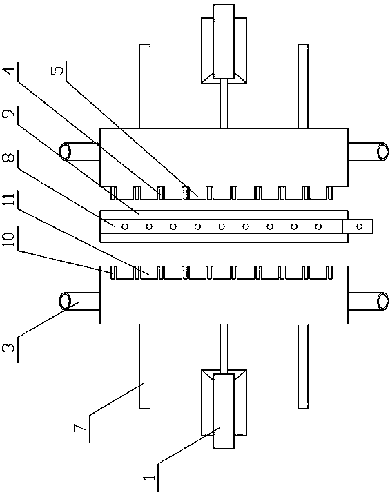 Multi-steel-ingot row one-time casting molding device