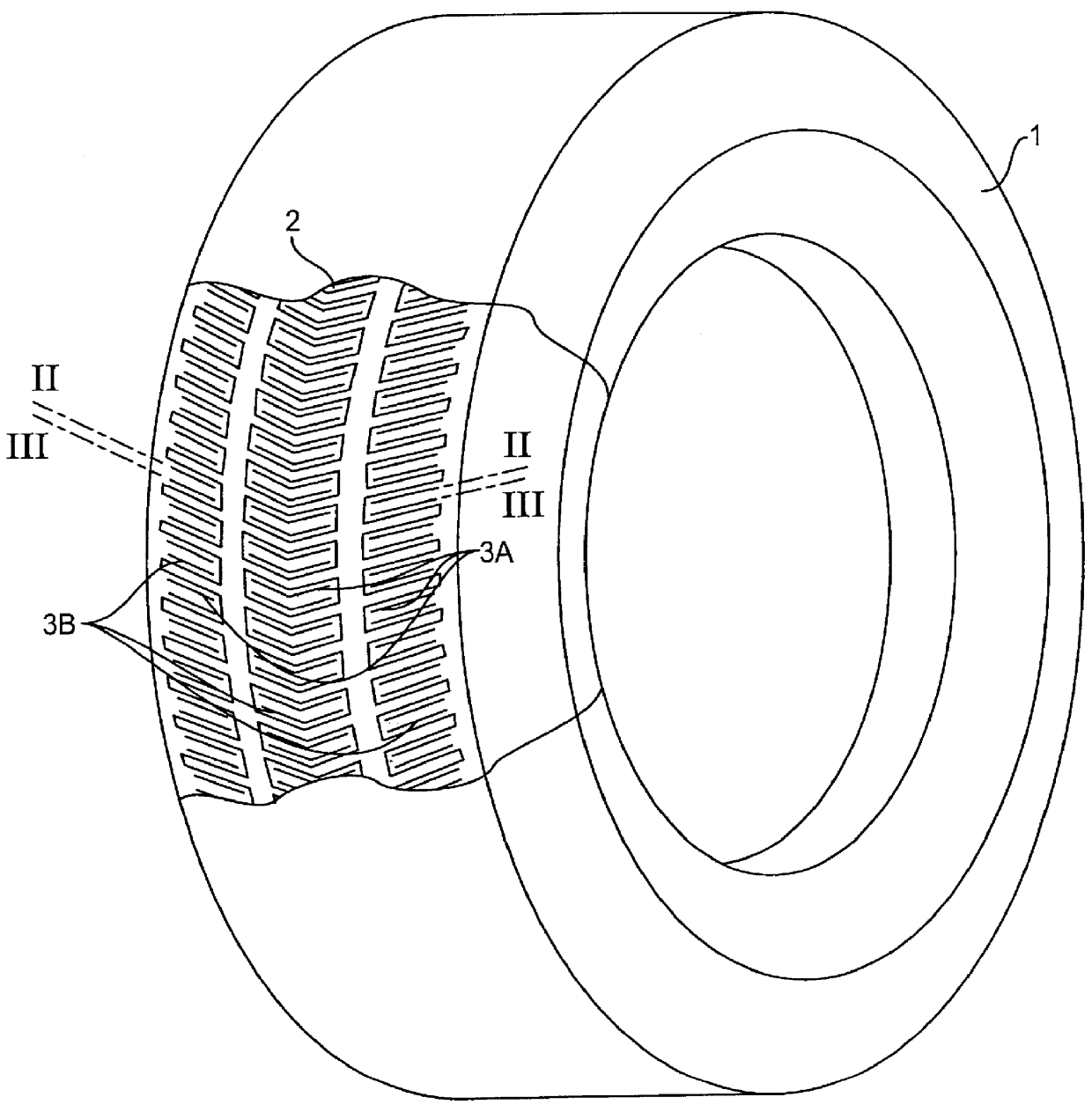 Vehicle tire with a tread exhibiting sipes substantially running in the axial direction