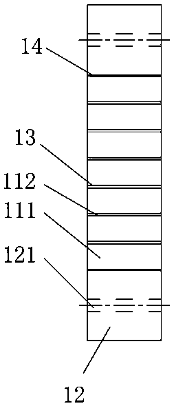 Low-noise iron core reactor and preparation method thereof