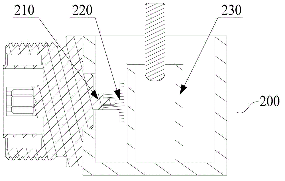 Cavity filter, radio-frequency zooming-out equipment, signal receiving-transmitting device and tower top amplifier